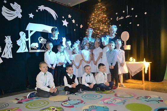 Grafika #16: Świeć gwiazdeczko mała świeć" – Spotkanie Gwiazdkowe w zerówce