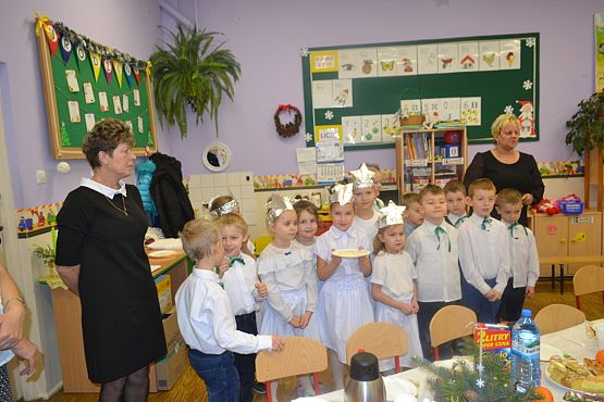 Grafika #18: Świeć gwiazdeczko mała świeć" – Spotkanie Gwiazdkowe w zerówce