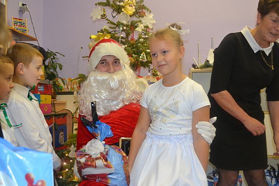 Grafika #26: Świeć gwiazdeczko mała świeć" – Spotkanie Gwiazdkowe w zerówce