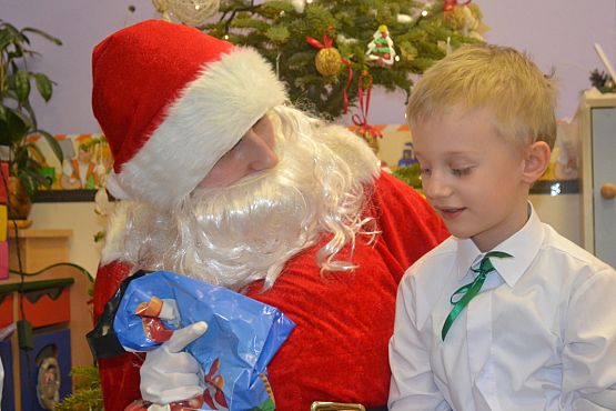 Grafika #29: Świeć gwiazdeczko mała świeć" – Spotkanie Gwiazdkowe w zerówce