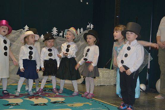 Grafika #3: BIAŁA MAGIA MIĘDZY NAMI – spotkanie w przedszkolu