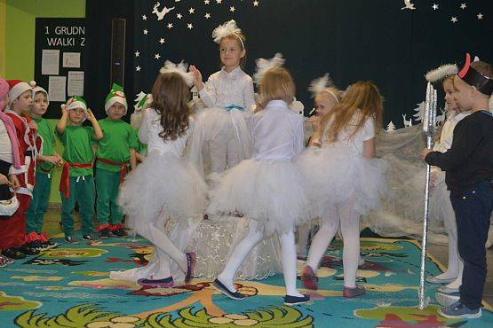 Grafika #9: BIAŁA MAGIA MIĘDZY NAMI – spotkanie w przedszkolu