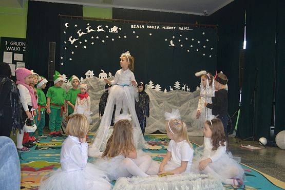 Grafika #12: BIAŁA MAGIA MIĘDZY NAMI – spotkanie w przedszkolu