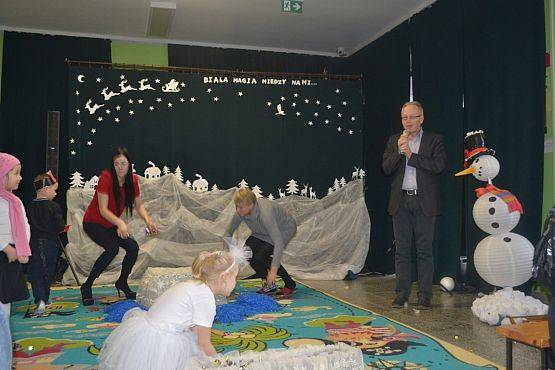 Grafika #24: BIAŁA MAGIA MIĘDZY NAMI – spotkanie w przedszkolu