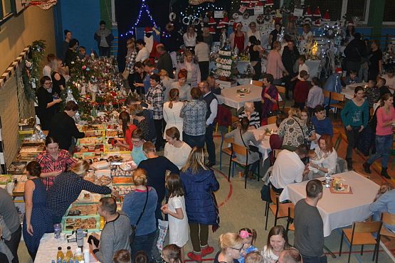 Grafika #1: Rodzinny Kiermasz Świąteczny