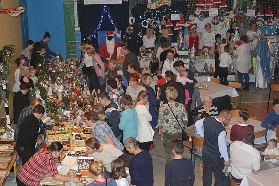 Grafika #3: Rodzinny Kiermasz Świąteczny