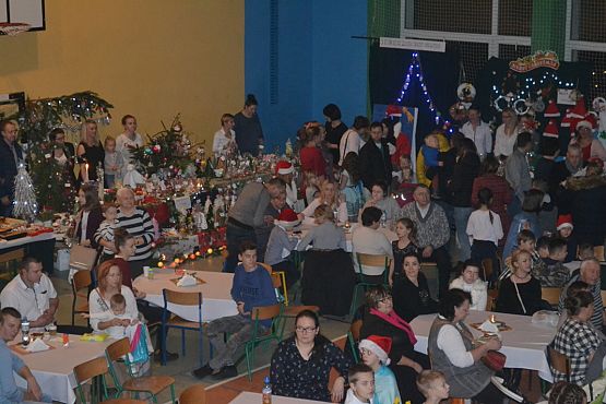 Grafika #10: Rodzinny Kiermasz Świąteczny