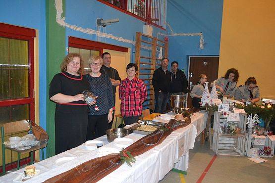 Grafika #7: Rodzinny Kiermasz Świąteczny - zdjęcia