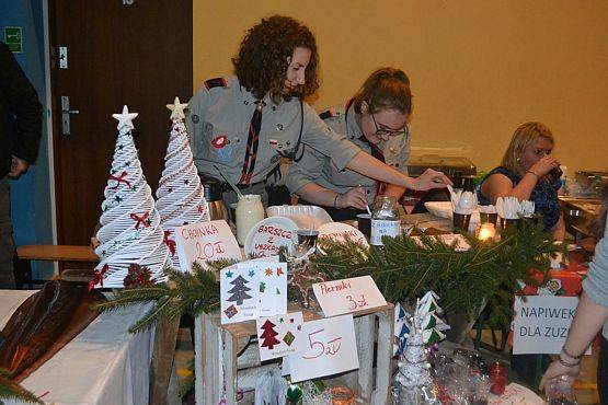 Grafika #8: Rodzinny Kiermasz Świąteczny - zdjęcia