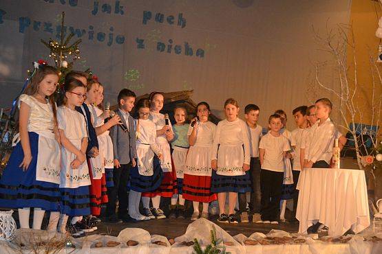 Grafika #11: Rodzinny Kiermasz Świąteczny - zdjęcia