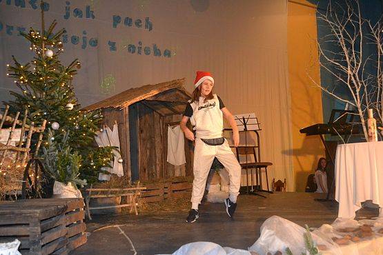 Grafika #15: Rodzinny Kiermasz Świąteczny - zdjęcia