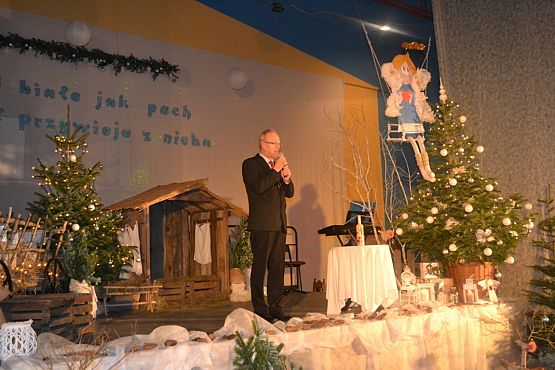 Grafika #28: Rodzinny Kiermasz Świąteczny - zdjęcia