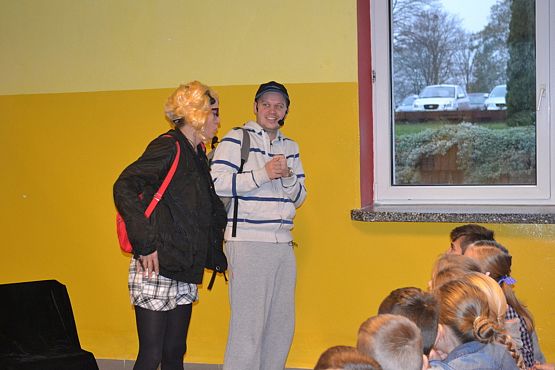 Grafika #19: Spektakl profilaktyczny – Kto, jak nie ja