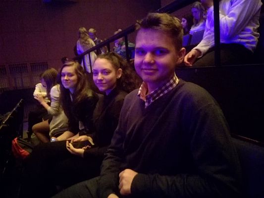 Grafika #7: Niezwykła przygoda z teatrem