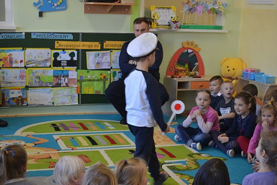 Grafika #5: Bezpieczna droga do przedszkola