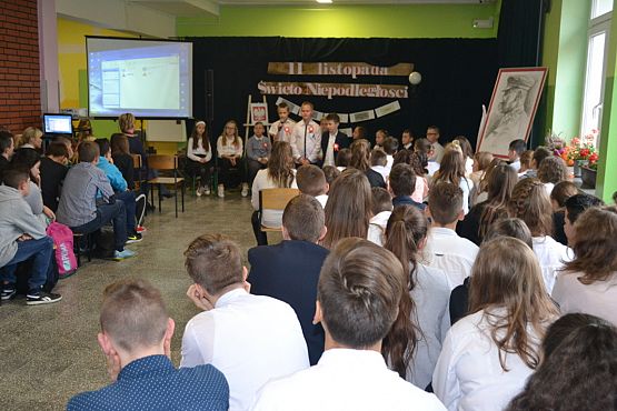 Grafika #11: 11 listopada Święto Niepodległości