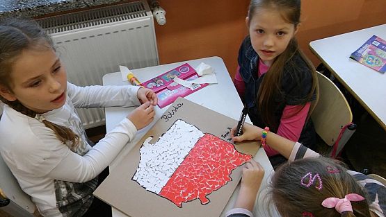 Grafika #6: Przed Świętem Niepodległości