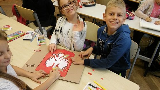 Grafika #8: Przed Świętem Niepodległości