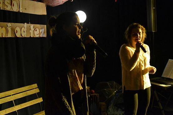 Grafika #5: Jesienne śpiewogranie