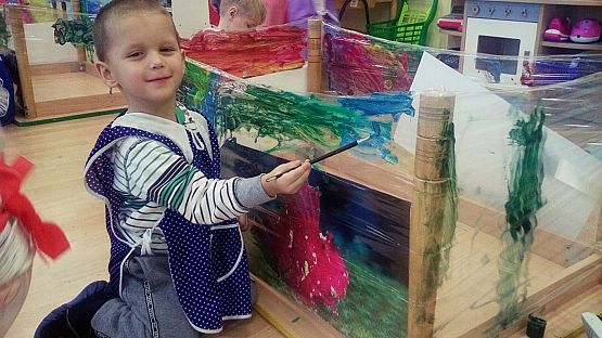 Grafika #2: Malowanie na streczu