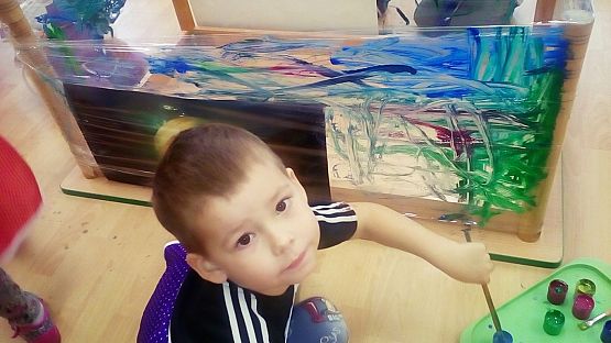 Grafika #4: Malowanie na streczu