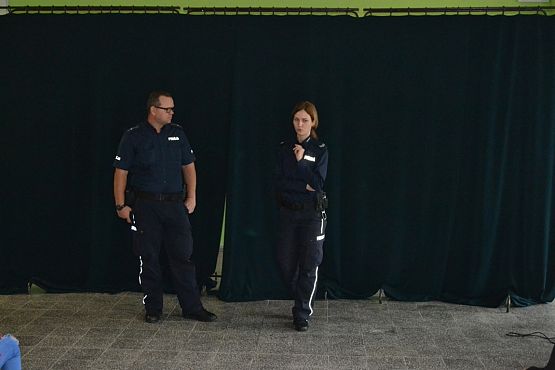 Grafika #0: SPOTKANIE Z POLICJANTAMI Z KOMENDY POWIATOWEJ POLICJI W LĘBORKU