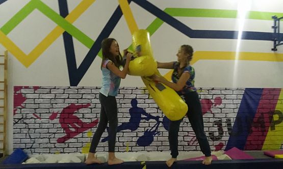 Grafika #2: 19 X Klasa VI i VII w Jumpin