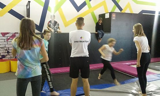 Grafika #6: 19 X Klasa VI i VII w Jumpin