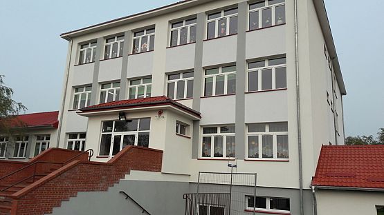 Grafika #1: Szkoła jak nowa po termomodernizacji