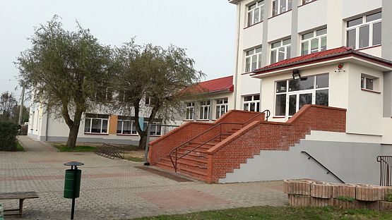 Grafika #2: Szkoła jak nowa po termomodernizacji