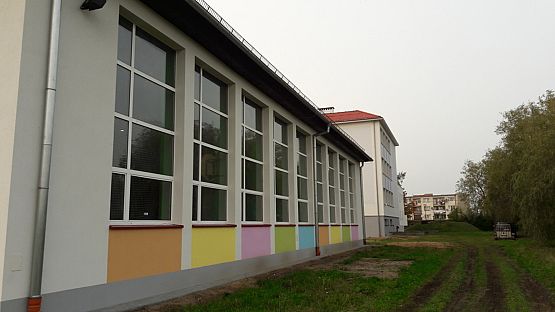 Grafika #6: Szkoła jak nowa po termomodernizacji