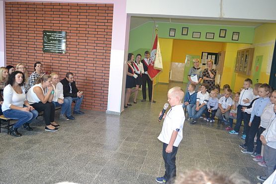 Grafika #3: Ślubowanie klasy pierwszej