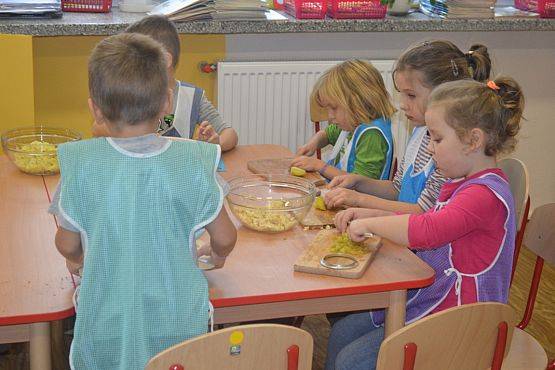 Grafika #2: Jesienna sałatka w zerówce