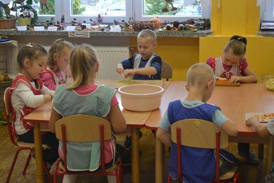 Grafika #3: Jesienna sałatka w zerówce