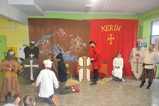 Grafika #1: Żywa lekcja historii