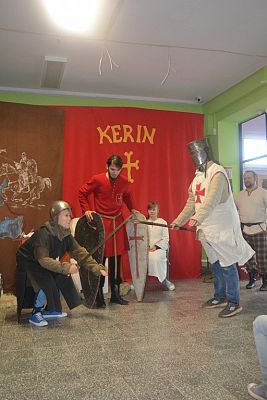 Grafika #6: Żywa lekcja historii