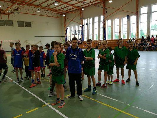 Grafika #0: Powiatowe zawody w halowej minipiłce nożnej