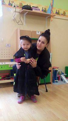 Grafika #5: Mali strażacy.