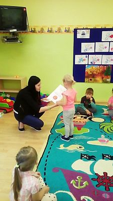 Grafika #11: Międzynarodowy Dzień Kropki w przedszkolu