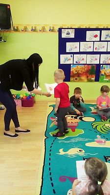 Grafika #15: Międzynarodowy Dzień Kropki w przedszkolu