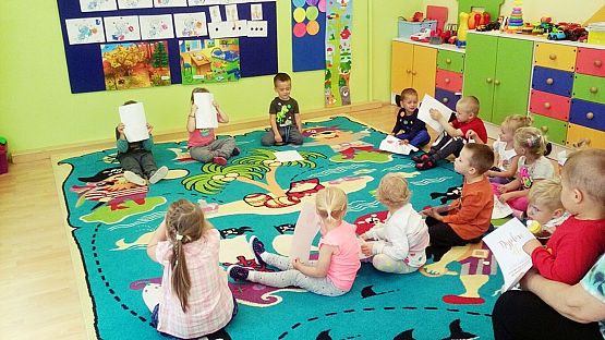 Grafika #20: Międzynarodowy Dzień Kropki w przedszkolu