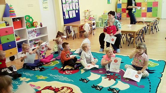 Grafika #23: Międzynarodowy Dzień Kropki w przedszkolu