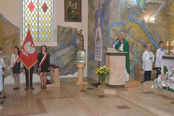 Grafika #3: Uroczyste rozpoczęcie roku szkolnego 2017/2018