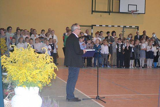 Grafika #19: Uroczyste rozpoczęcie roku szkolnego 2017/2018