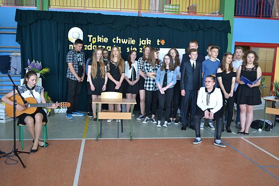 Grafika #2: Pożegnanie klas III gimnazjum
