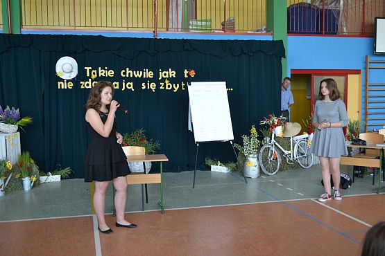 Grafika #13: Pożegnanie klas III gimnazjum