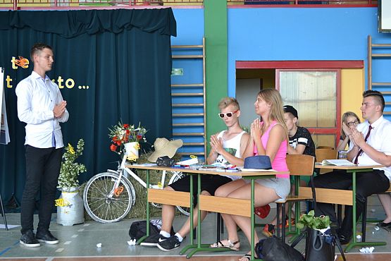 Grafika #20: Pożegnanie klas III gimnazjum