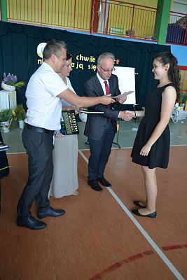 Grafika #6: Pożegnanie klas III gimnazjum