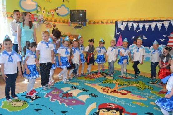 Grafika #5: Zakończenie roku przedszkolnego.