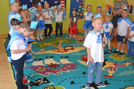 Grafika #15: Zakończenie roku przedszkolnego.